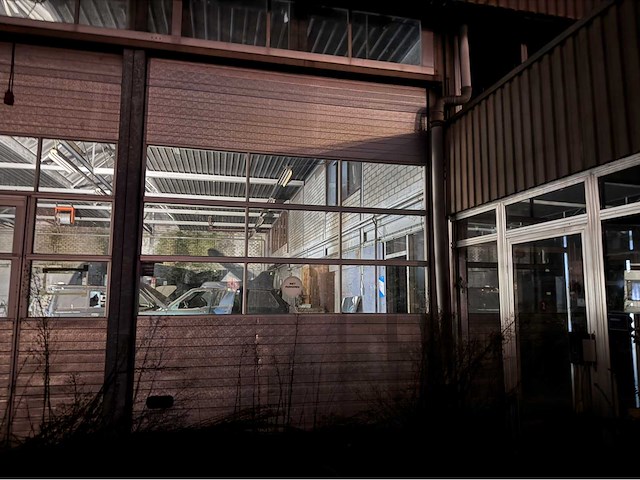 Nassau overheaddeur (3,17x4,00 mtr) - afbeelding 1 van  4