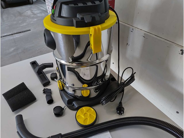 Nat en droogzuiger 30 liter - afbeelding 5 van  7