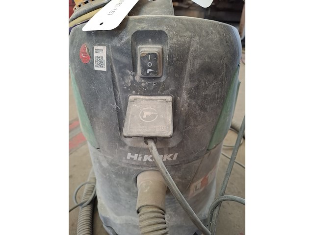 Nat-en droogzuiger en excentrische schuurmachine hikoki, rp250ydlwaz - afbeelding 2 van  7