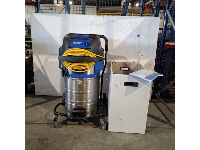 Nat/droogzuiger, nilfisk, attix 9 - afbeelding 1 van  10