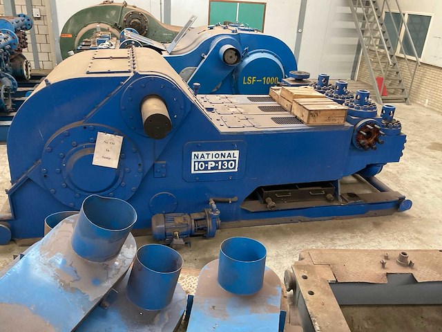 Nationaal 10-p-130 modderpomp - afbeelding 1 van  8