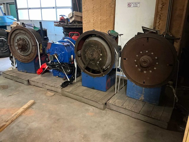 National koppel omvormer pompmotor (4x) - afbeelding 1 van  8