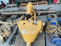 National oilwell iron roughneck (automatische boorpijptang) "now kelly swivel block" - afbeelding 2 van  6
