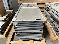 Natte cel (3x) - afbeelding 2 van  5