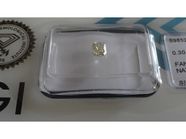 Natural diamond | 0.30ct ( igi gecertificeerd ) - afbeelding 2 van  7