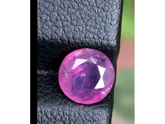 Natuurlijke kashmir saffier | 1.25ct, roze - afbeelding 1 van  1