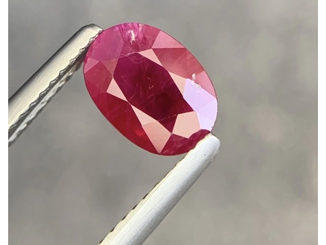 Natuurlijke robijn - burma (myanmar) | 1.63ct, roze / rood - afbeelding 1 van  4