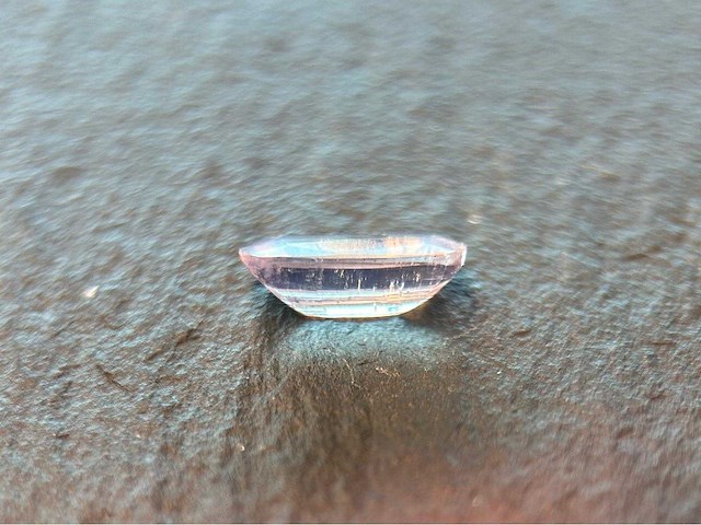 Natuurlijke roze saffier 2.15 ct los - afbeelding 2 van  3