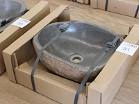 Natuurlijke waskom met afmeting ca. 35 cm doorsnede. - afbeelding 1 van  1