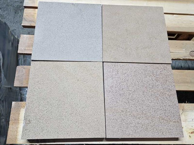 Natuursteen (2m²) - afbeelding 1 van  1