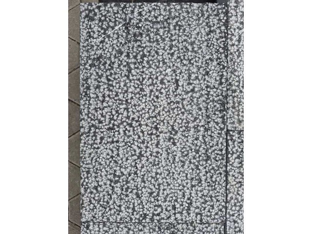 Natuursteen bestrating (ca. 23,04m2) - afbeelding 2 van  2
