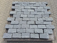 Natuursteen bestrating (ca. 24m2) - afbeelding 3 van  4