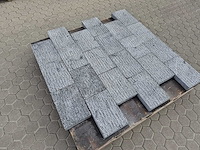 Natuursteen bestrating (ca. 57,6m2) - afbeelding 1 van  5