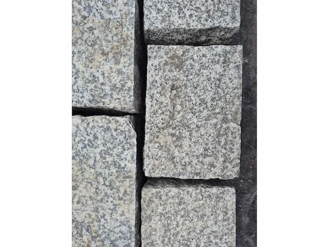 Natuursteen bestrating (ca. 5,95m2) - afbeelding 2 van  4