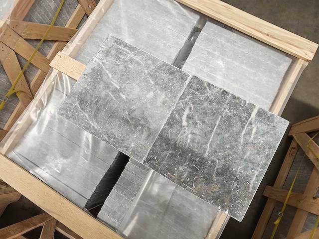 Natuursteen blauwe hardsteen 40x40x3 cm tegel 42,24 m² - afbeelding 2 van  8