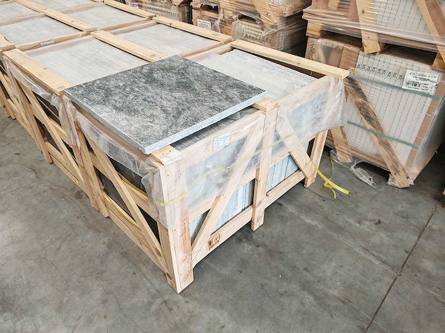 Natuursteen blauwe hardsteen 60x60x3 cm tegel 45,36 m² - afbeelding 5 van  5