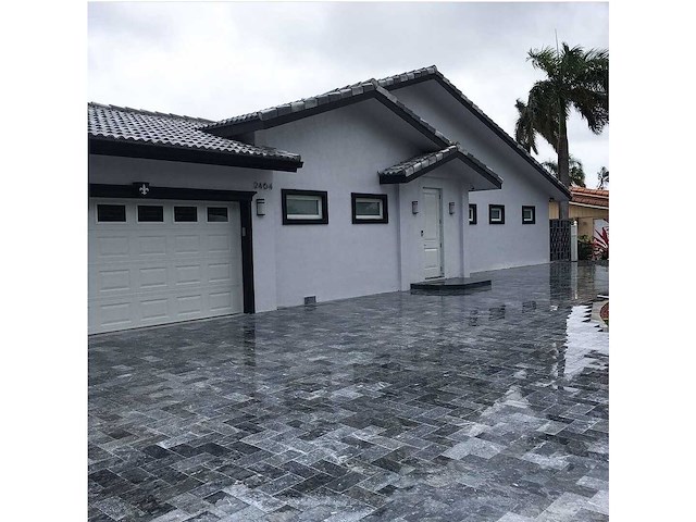 Natuursteen blauwe hardsteen gezoet 20x20x2 cm tegel 67,2 m² - afbeelding 1 van  4