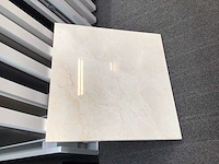 Natuursteen marmer beige gepolijst tegel 60x60x2 cm 54 m² - afbeelding 5 van  7