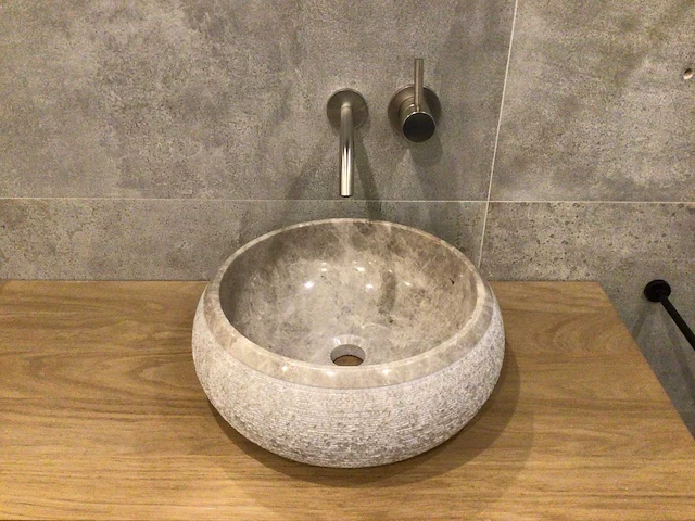 Natuursteen marmer beige/grey waskom 40,6x15 cm - afbeelding 1 van  5