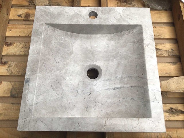 Natuursteen marmer beige/grey wastafel 45x46x10 cm - afbeelding 1 van  4