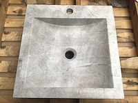 Natuursteen marmer beige/grey wastafel 45x46x10 cm - afbeelding 1 van  5
