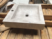 Natuursteen marmer beige/grey wastafel 45x46x10 cm - afbeelding 4 van  5