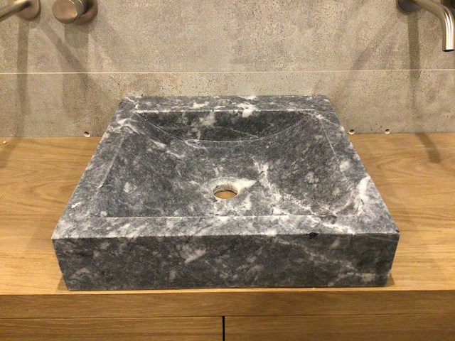 Natuursteen marmer black wastafel 45x46x10 cm - afbeelding 1 van  4