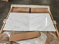 Natuursteen marmer wit/grijs gepolijst 45,7x45,7 cm tegel 106,5 m² - afbeelding 2 van  8