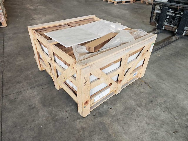 Natuursteen marmer wit/grijs gepolijst 45,7x45,7 cm tegel 106,5 m² - afbeelding 8 van  8