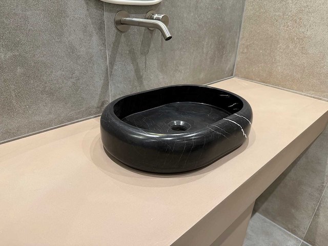 Natuursteen marmer zwart oval waskom 47x34x10 cm - afbeelding 1 van  4
