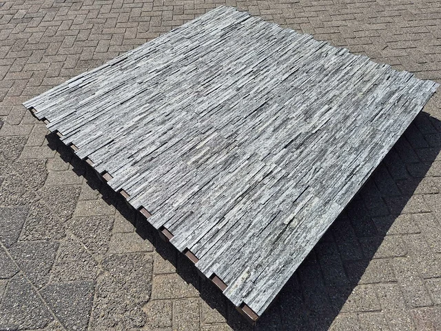 Natuursteen muurbekleding (ca.80m²) - afbeelding 3 van  5