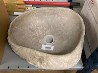 Natuursteen opbouw wastafel - afbeelding 1 van  1