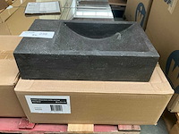 Natuursteen rechts fontein (3x) - afbeelding 1 van  4