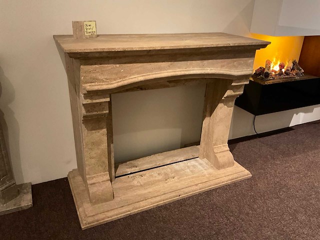 Natuursteen schouw - afbeelding 1 van  4