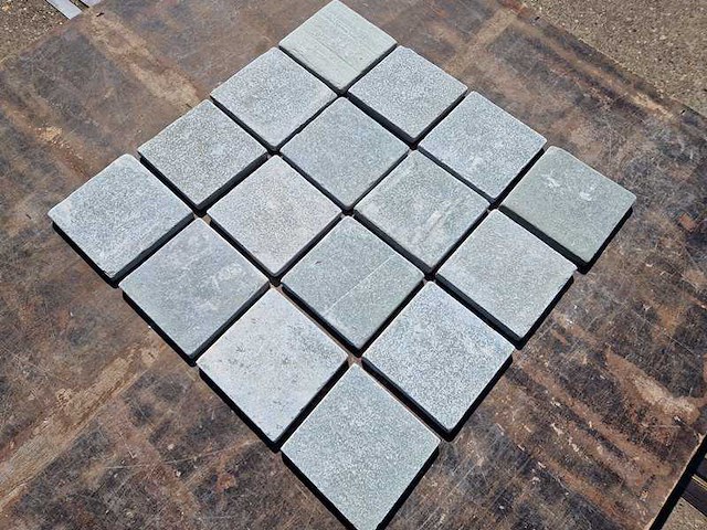 Natuursteen tegels (ca. 18m²) - afbeelding 3 van  3