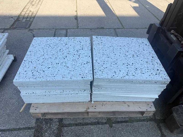 Natuursteen terrazzo tegels 60×60 cm -10,44m2 - afbeelding 1 van  2