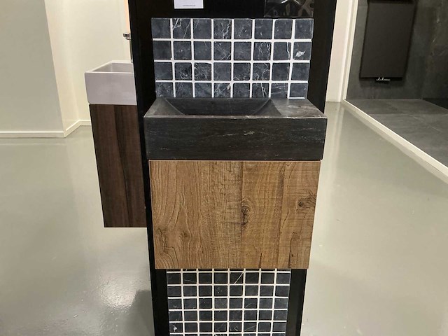 Natuursteen toilet fontein - afbeelding 3 van  5