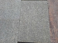 Natuursteen tuintegels (ca. 15,36m2) - afbeelding 3 van  4