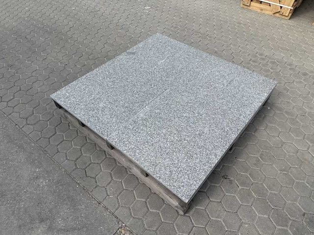 Natuursteen tuintegels (ca. 50,4m2) - afbeelding 2 van  4