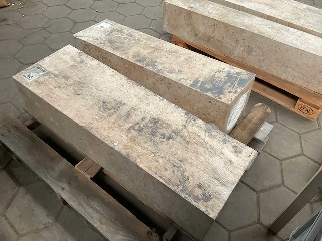 Natuursteen uit het louvre (2x) - afbeelding 4 van  4
