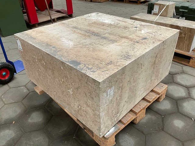 Natuursteen uit het louvre - afbeelding 3 van  4