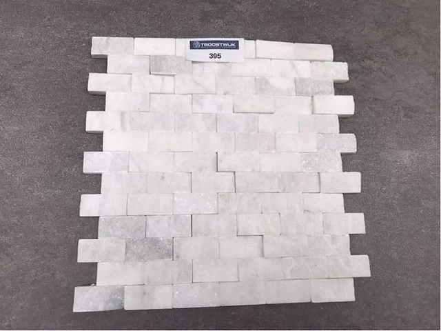 Natuursteen white marmer mozaïek 29x30,5 cm tegel 10 m² - afbeelding 2 van  3