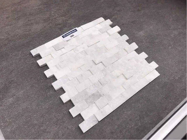 Natuursteen white marmer mozaïek 29x30,5 cm tegel 10 m² - afbeelding 3 van  3
