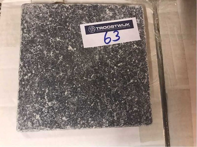 Natuursteen zwart hardsteen 10x10 cm tegel 20 m² - afbeelding 3 van  6