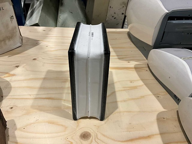 Natuurstenen kolom en glasstenen - afbeelding 2 van  4