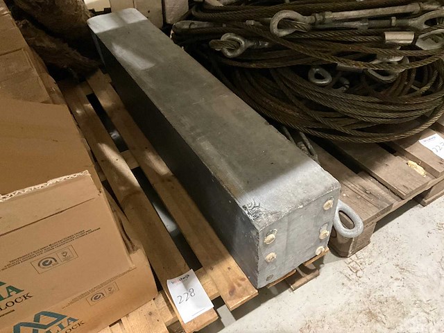 Natuurstenen kolom en glasstenen - afbeelding 4 van  4