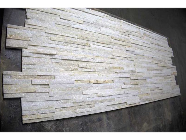 Natuurstenen muurbekleding (ca.26m²) - afbeelding 1 van  2