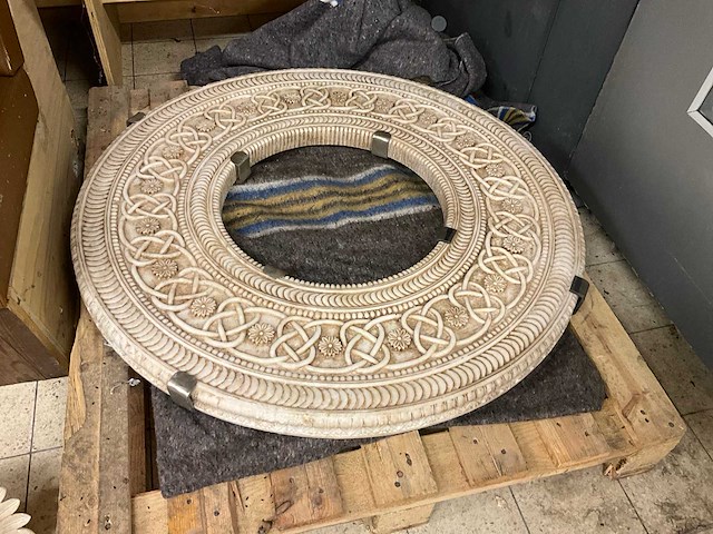 Natuurstenen ornament - afbeelding 1 van  5