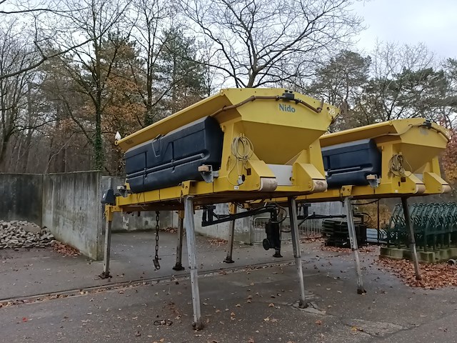 Natzoustrooier 4m³, nido - schmidt, stratos b40-36 paln, 2003 - afbeelding 5 van  12