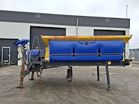 Natzoutstrooier, nido | schmidt, stratos b40-36 pcln-490, 2013